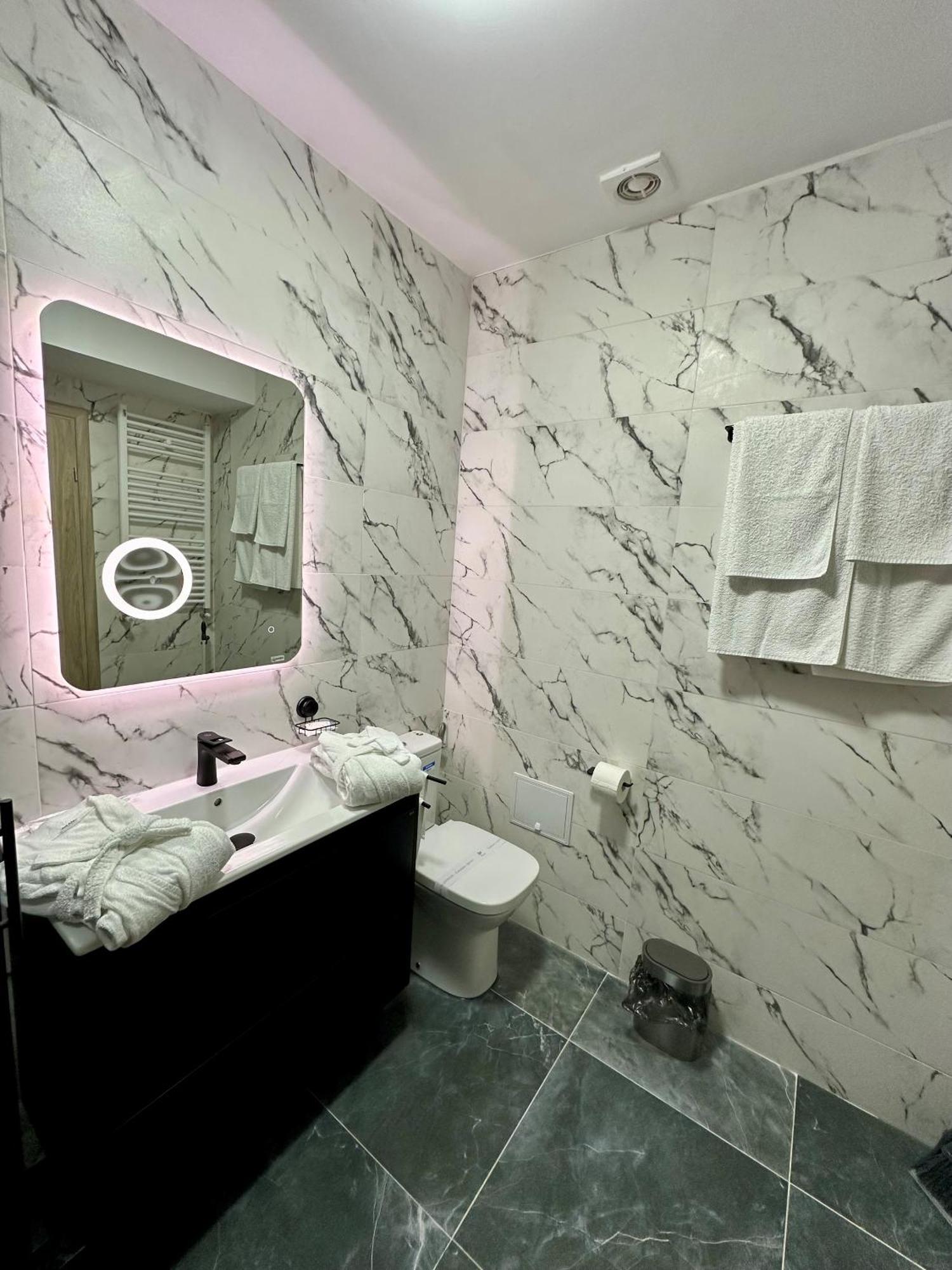 Shiro Apartment Bucureşti Exterior foto
